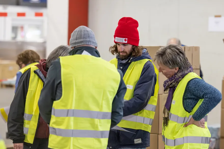 Freiwillige am Verteiltag 2 x Weihnachten