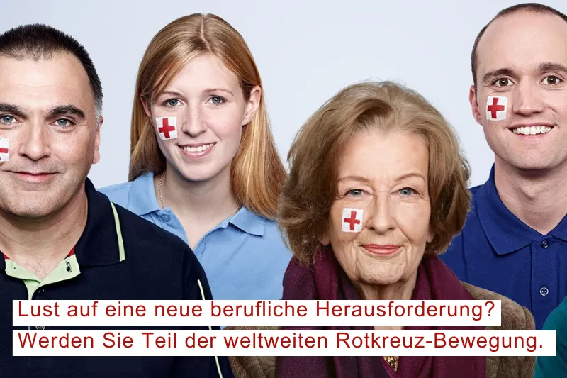 verschiedene Personen die mit einem aufgemalten Roten Kreuz auf der Backe zeigen, dass Sie vom SRK Fan sind.